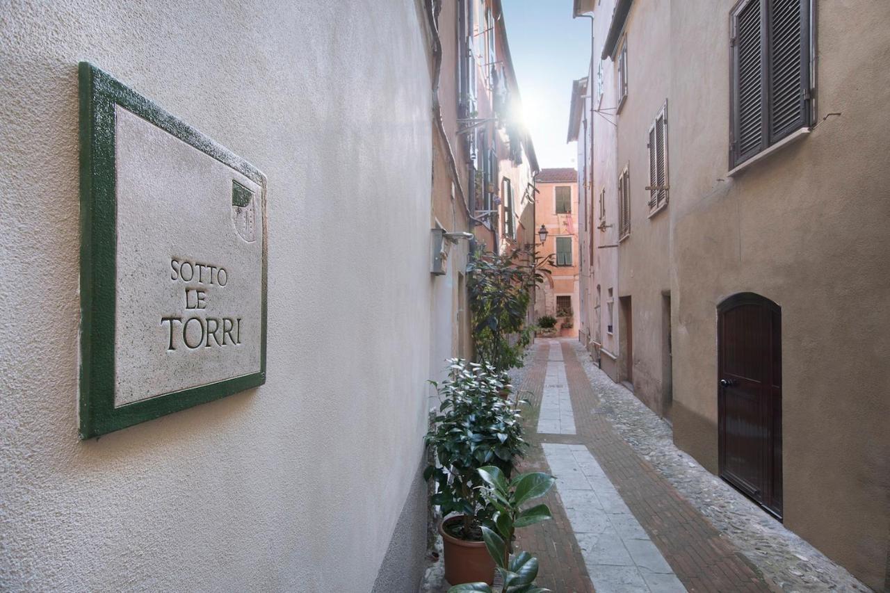 B&B Sotto Le Torri Albenga Ngoại thất bức ảnh