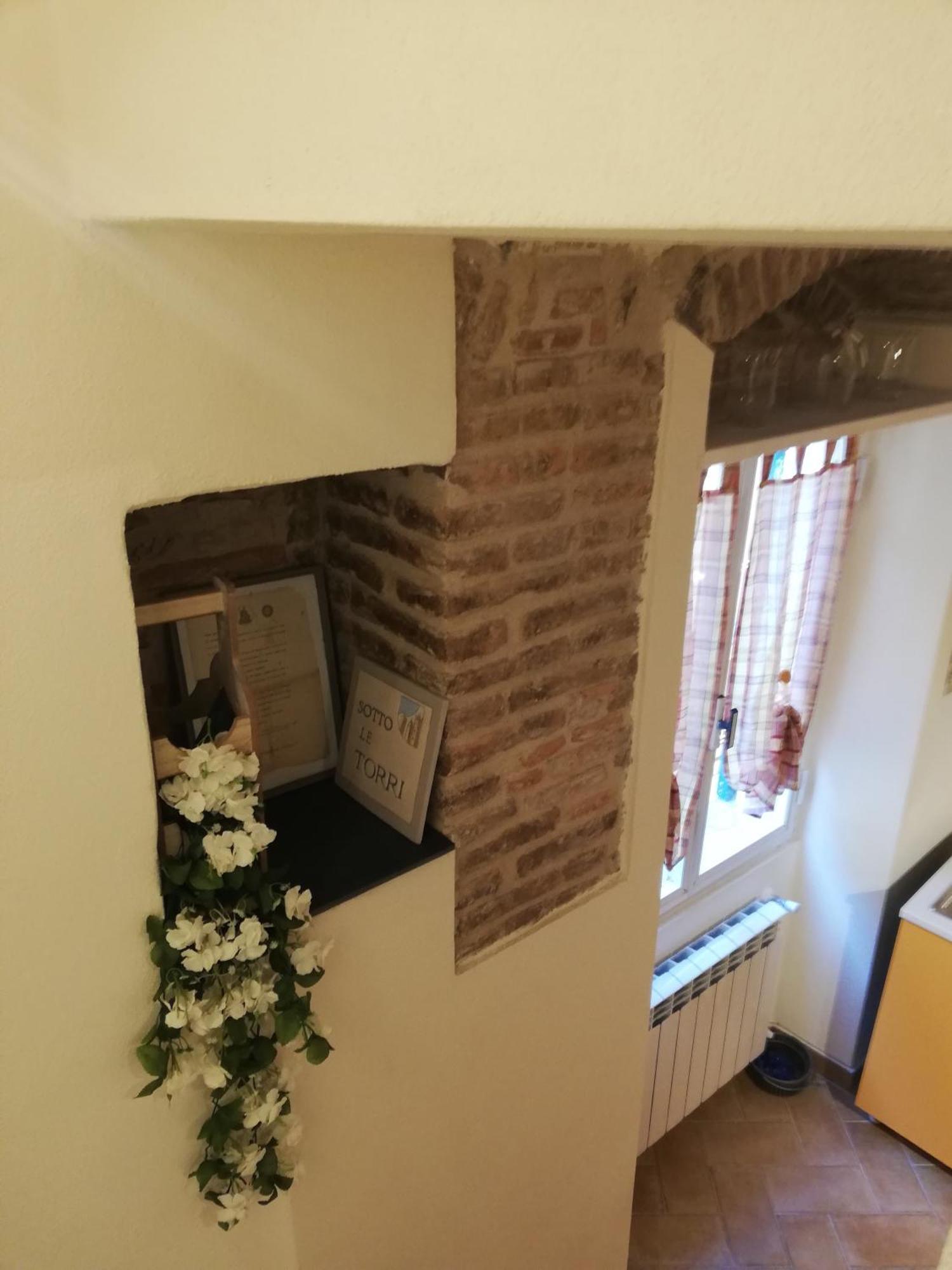 B&B Sotto Le Torri Albenga Ngoại thất bức ảnh